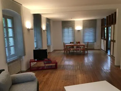 Ein Sitzbereich in der Unterkunft Kaiserslautern Apartment