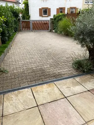Ein Garten an der Unterkunft Apartment am Weinberg