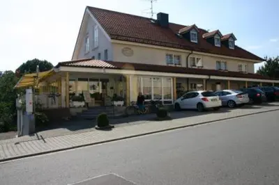 Das Gebäude in dem sich das Hotel befindet