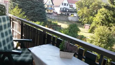 Ein Balkon oder eine Terrasse in der Unterkunft Haus Dorfblick