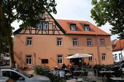 Das Gebäude in dem sich das Hotel befindet