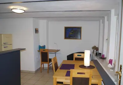 Küche/Küchenzeile in der Unterkunft Ferien-Wohnung am Menzer-Park