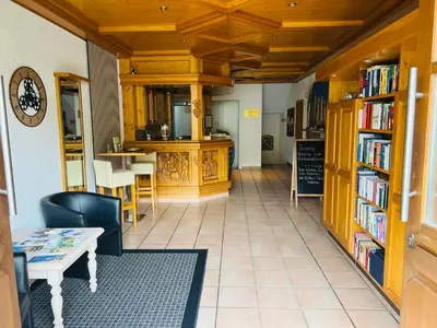Die Bibliothek im Hotel