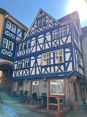 Das Gebäude in dem sich das Bed & Breakfast befindet