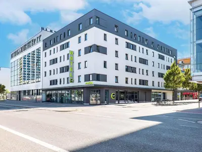 Das Gebäude in dem sich das Hotel befindet