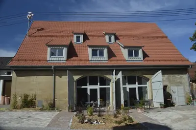Das Gebäude in dem sich die Ferienwohnung befindet