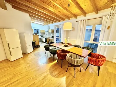 Grundriss der Unterkunft Ferienhaus Event Haus EMG Hockenheim für Familien und Gruppen bis 22 Personen mit Partyraum
