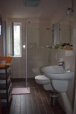Ein Badezimmer in der Unterkunft Nichtraucherferienwohnung-Neckarblick ZE-2022-74-WZ-118A