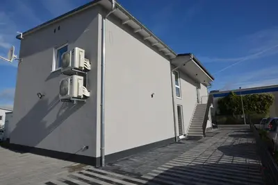 Das Gebäude in dem sich die Pension befindet