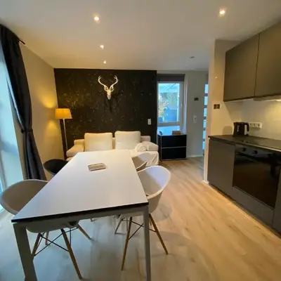 Apartment End