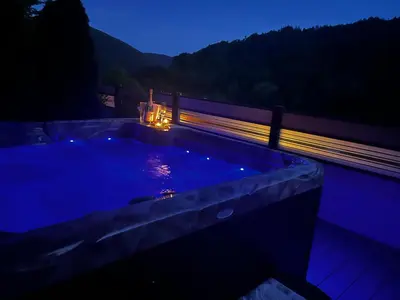 Ein allgemeiner Bergblick oder ein Berglick von der Ferienwohnung aus