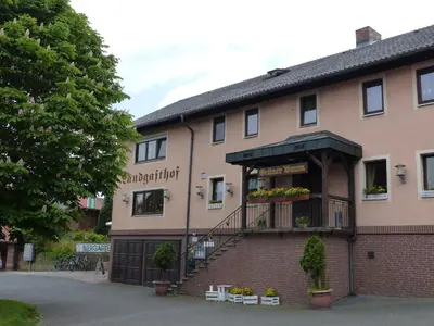 Das Gebäude in dem sich das Hotel befindet