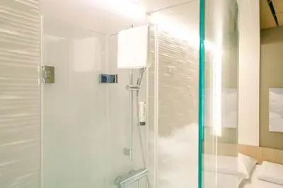 Ein Badezimmer in der Unterkunft MY CLOUD Transit Hotel - Guests with international flight only!