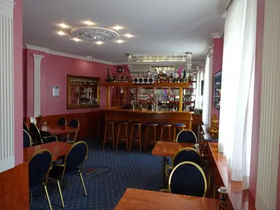 Lounge oder Bar in der Unterkunft Atlanta Budget Darmstadt