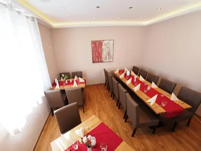 Ein Sitzbereich in der Unterkunft Gasthof Schillereck