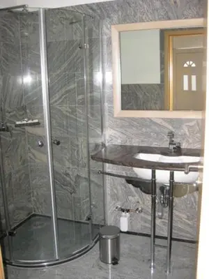 Ein Badezimmer in der Unterkunft Travelers Home