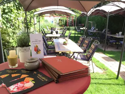 Ein Garten an der Unterkunft Hotel Ebnet