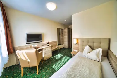 TV/Unterhaltungsangebot in der Unterkunft Hotel Tenner
