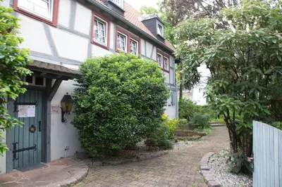 Ein Garten an der Unterkunft Doernersches Haus