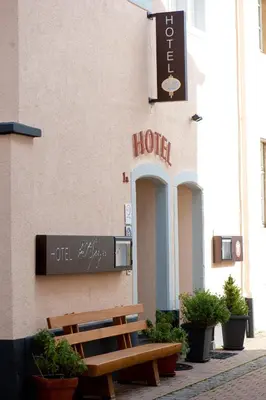 Ein Zertifikat, Auszeichnung, Logo oder anderes Dokument, das in der Unterkunft Hotel Alt Speyer ausgestellt ist