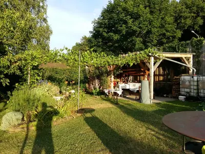 Ein Garten an der Unterkunft Ferienwohnung Peter Hofling