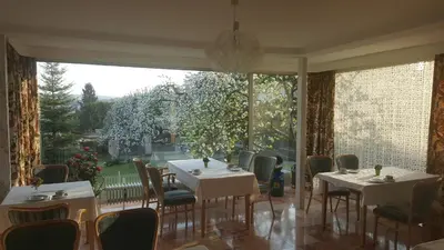 Ein Garten an der Unterkunft Gästehaus Fleck