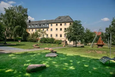 Ein Garten an der Unterkunft Jugendhaus St. Kilian