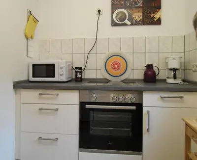Küche/Küchenzeile in der Unterkunft Ferienwohnung in Hahnheim, Rheinhessen