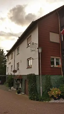 Das Gebäude in dem sich das Hotel befindet