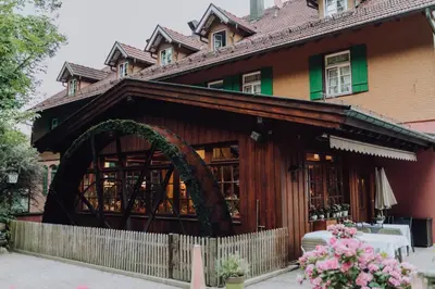 Das Gebäude in dem sich das Hotel befindet