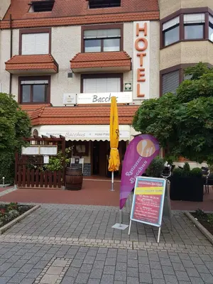 Das Gebäude in dem sich das Hotel befindet
