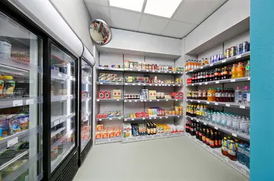 Ein Supermarkt oder andere Läden in diesem Ferienpark oder in der Nähe