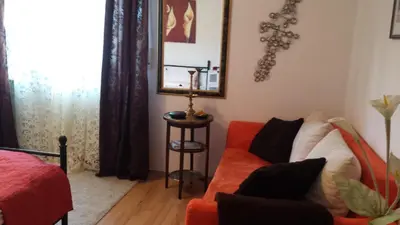 Ein Sitzbereich in der Unterkunft Ferienwohnung Rosentraum