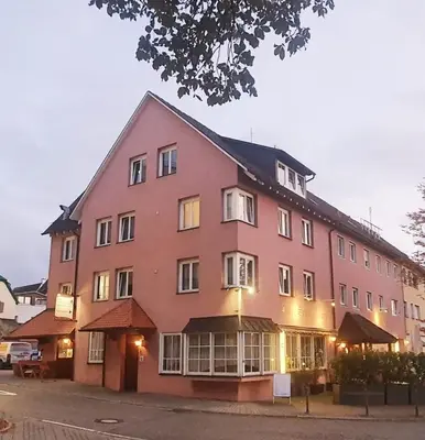 Das Gebäude in dem sich das Hotel befindet