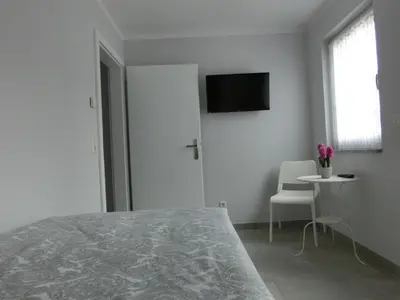 TV/Unterhaltungsangebot in der Unterkunft Zimmer Enzjan