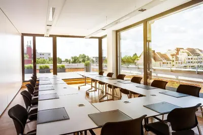Ein Restaurant oder anderes Speiselokal in der Unterkunft Midori - The Green Guesthouse