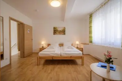 Ein Bett oder Betten in einem Zimmer der Unterkunft Hotel ZUM ENGEL in Speyer - Römerberg