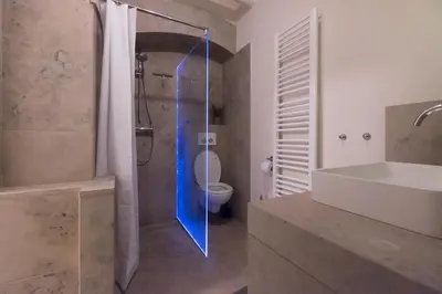 Ein Badezimmer in der Unterkunft Miniapartment am Dalberg