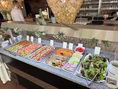 Essen im Hotel oder in der Nähe