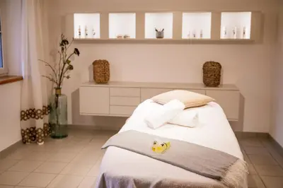 Ein Bett oder Betten in einem Zimmer der Unterkunft Hotel Krone