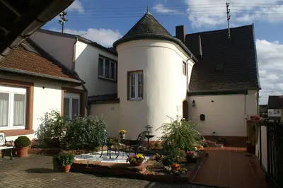 Das Gebäude in dem sich die Ferienwohnung befindet