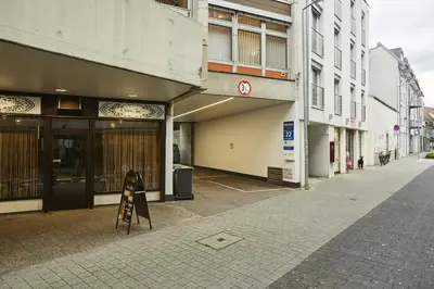 Das Gebäude in dem sich das Hotel befindet