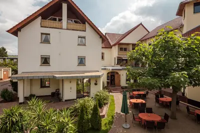 Das Gebäude in dem sich das Hotel befindet