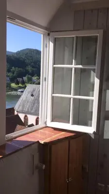 Ein allgemeiner Bergblick oder ein Berglick von der Ferienwohnung aus