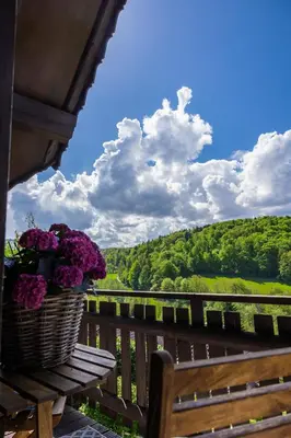 Ein Balkon oder eine Terrasse in der Unterkunft Odenwald Lounge im Naturpark Bergstraße-Odenwald