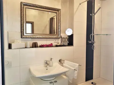 Ein Badezimmer in der Unterkunft Hotel Schützen