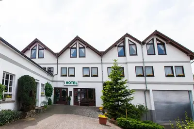 Das Gebäude in dem sich das Hotel befindet