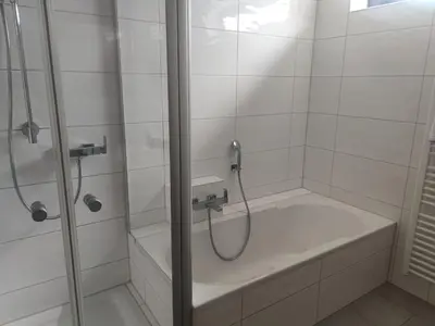 Ein Badezimmer in der Unterkunft Gästehaus Windheim (Karlsruhe-Knielingen 2)