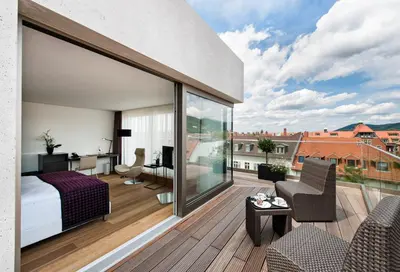 Ein Balkon oder eine Terrasse in der Unterkunft Bergheim 41 Hotel im Alten Hallenbad