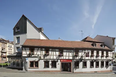 Das Gebäude in dem sich das Hotel befindet